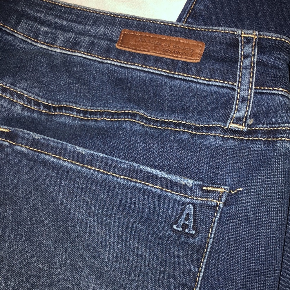 Articles of society size 34 very stretchy new
